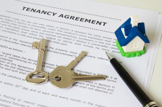 tenancy agreement and keys for tenants
